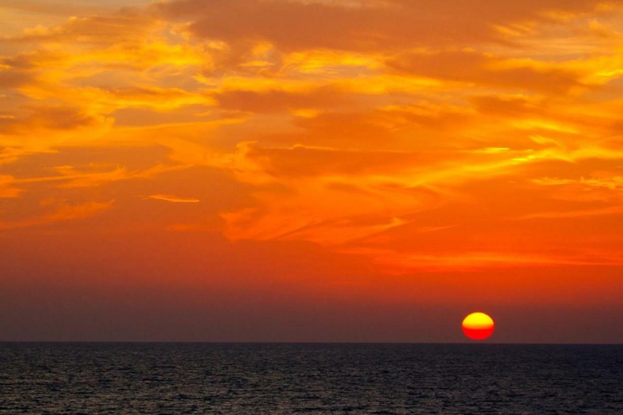 Harbour Beach Resort Studios! Παραλία Ντειτόνα Εξωτερικό φωτογραφία